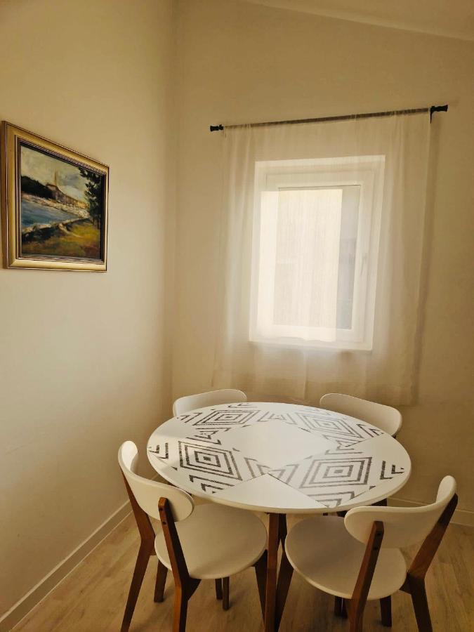 Olive Tree Apartments Ровинь Экстерьер фото